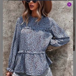 Women’s Blue cheetah ruffle top NWT